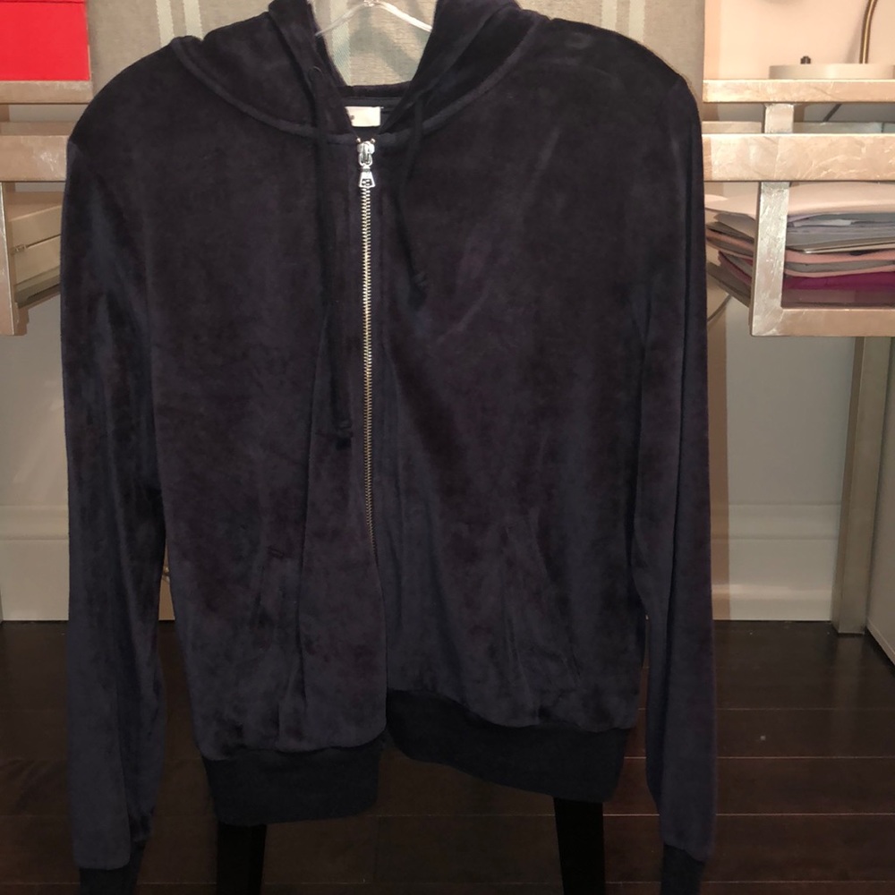 Aritzia TNA Zip up!!!